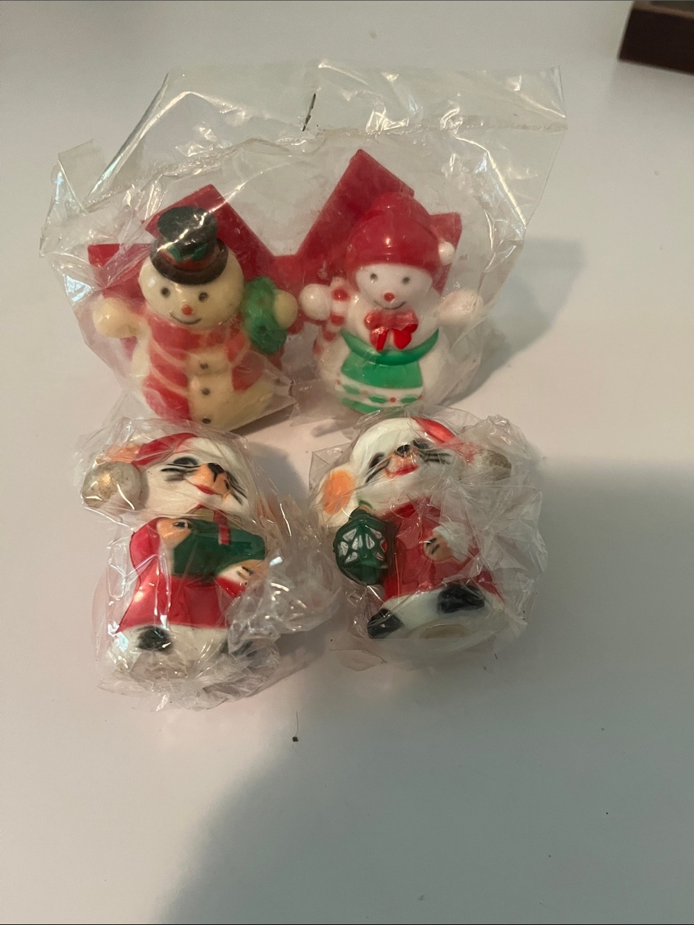 Vintage Christmas Salt and Pepper shakers.Snowmen & Yuletide mice in Red & Green